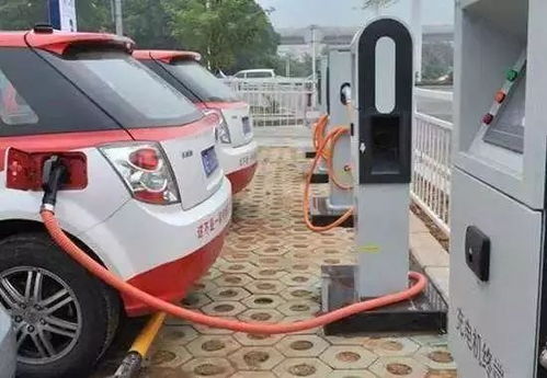 成都明起啟用新能源汽車專用號(hào)牌 不限行、免費(fèi)停車，綠色出行再升級(jí)